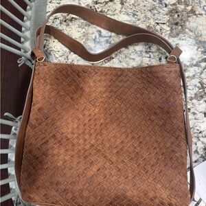 Mandrn Brown Woven Leather Shoulder Bag